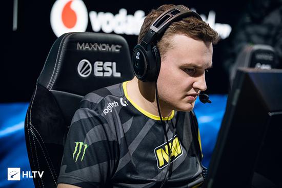 厦门TCL电竞嘉年华引爆沉浸式体验与S赛激情对决